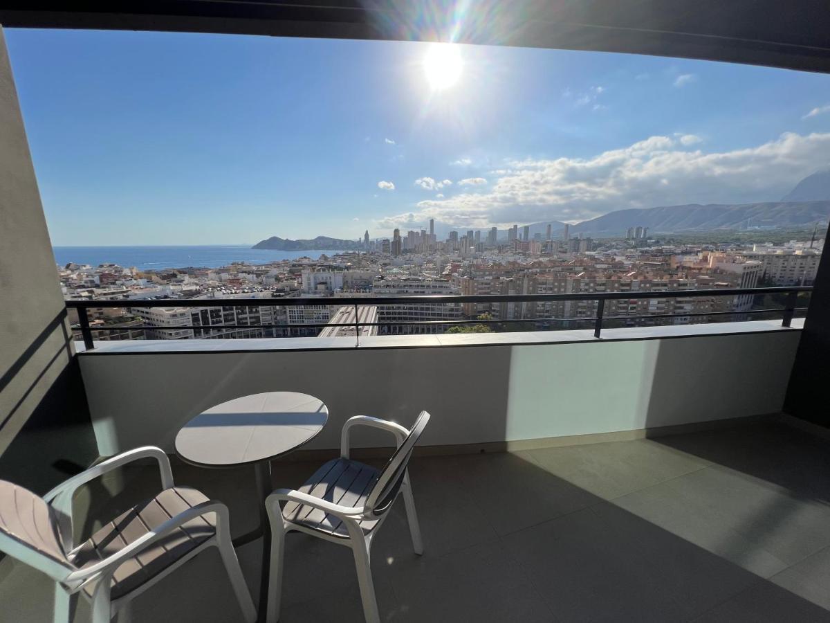 Hotel Primavera Park Benidorm Bagian luar foto