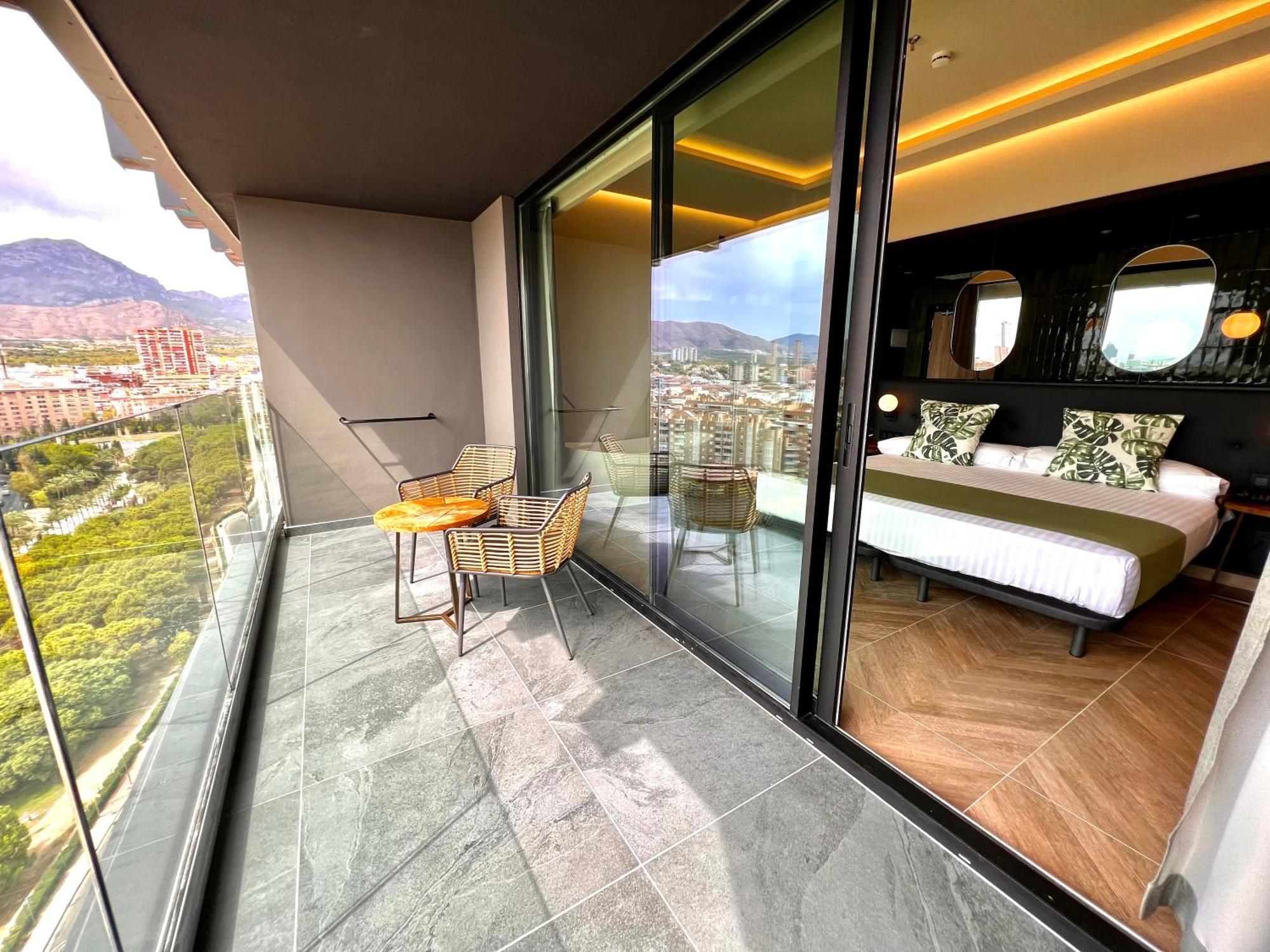 Hotel Primavera Park Benidorm Bagian luar foto