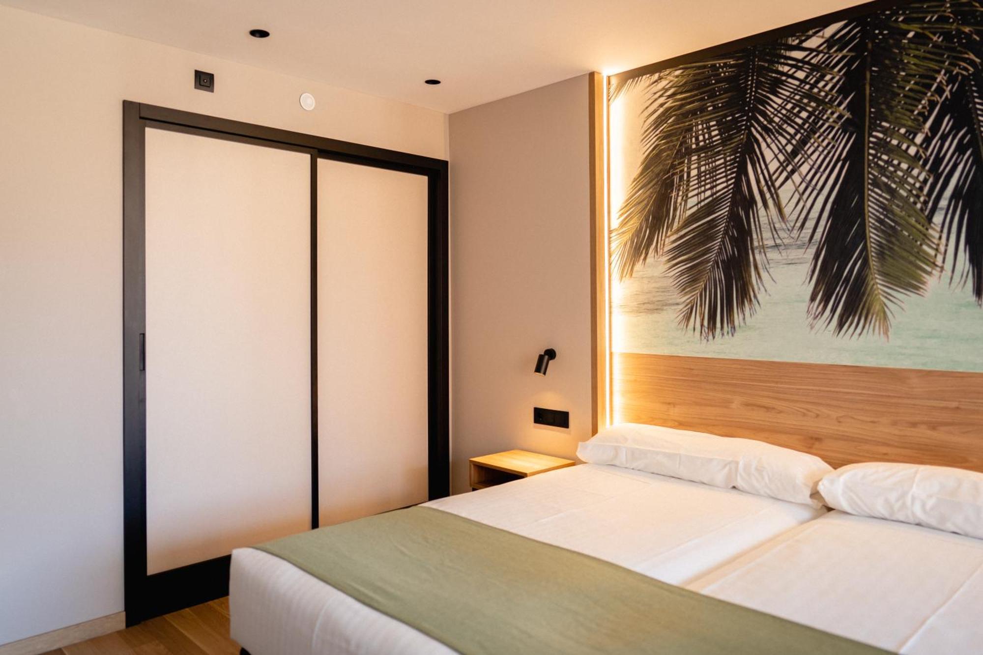 Hotel Primavera Park Benidorm Bagian luar foto